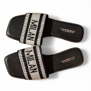 Soda Black and Silver Milan Slides